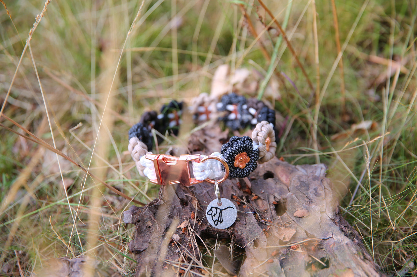 Individuelles Halsband "Daisy" aus Paracord
