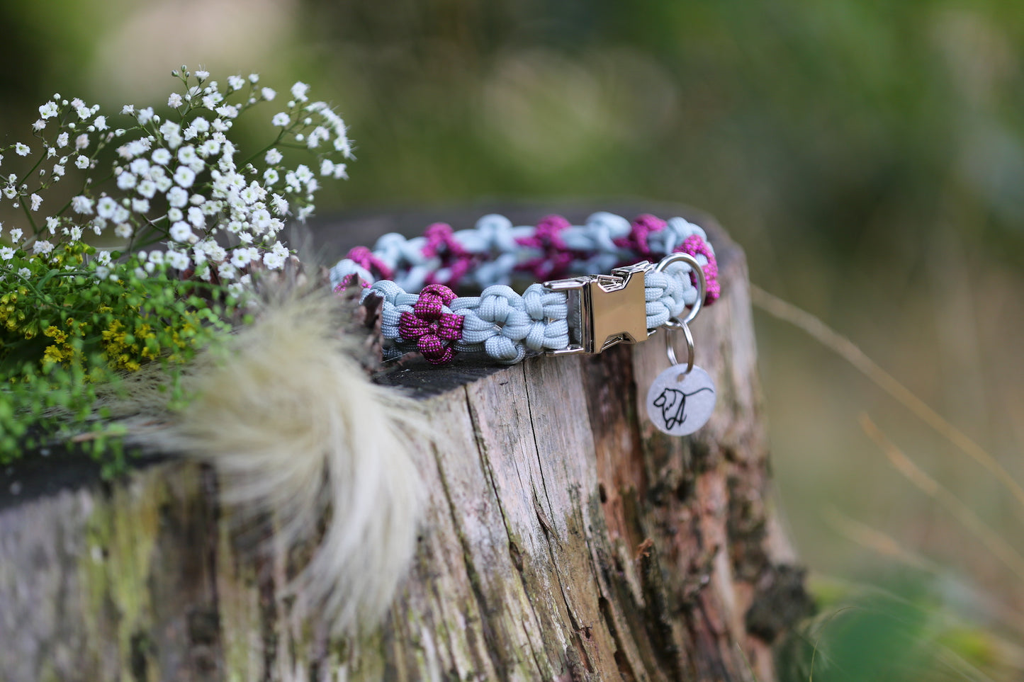 Individuelles Halsband "Orchidee" aus Paracord
